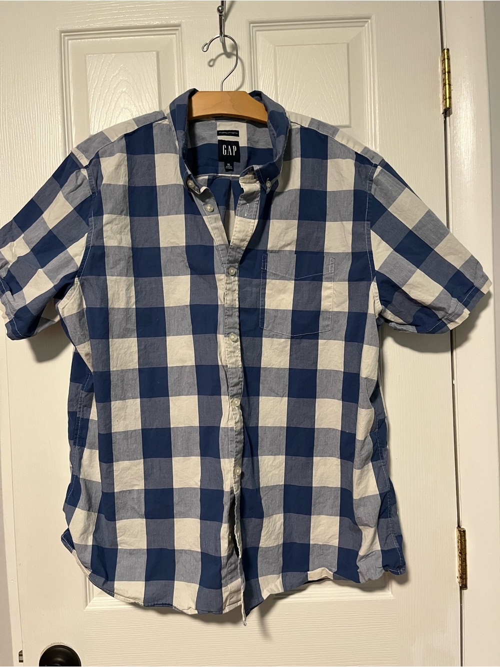 GAP Men’s Navy and White Large Check Button-Down Shirt